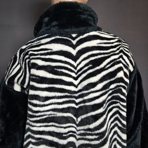 Vintage 80s Faux Fur Coat Black Zebra Print Size L Oversized Gender Neutral - Picture 14 of 16